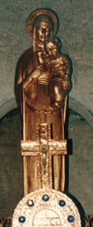 Statue de la Sainte Vierge Portant l’enfant . (©S P C).